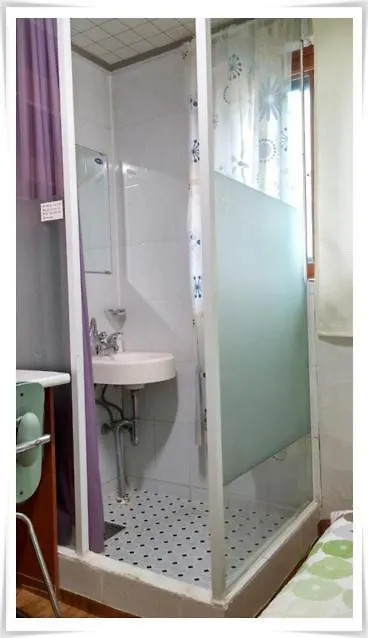Male-Only Single Room In Seoul, Quiet, Convenient Access To Anywhere In Seoul, Great View, Good Value, Shared Kitchen, Randomly Assigned
